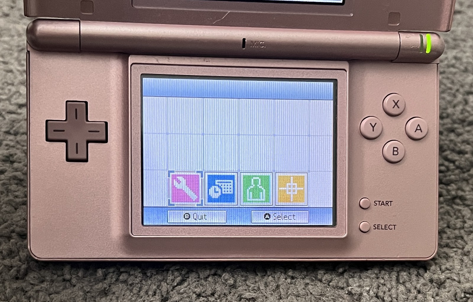 Nintendo DS Lite USG-001 Handheld Console Metallic Rose w/ Stylus