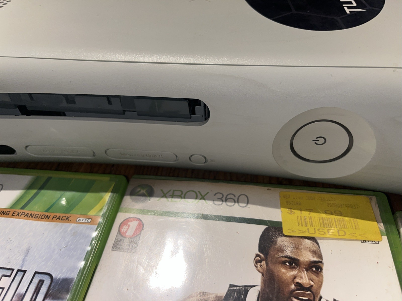 Xbox 360 60gb White Console bundle w/ games & Cords