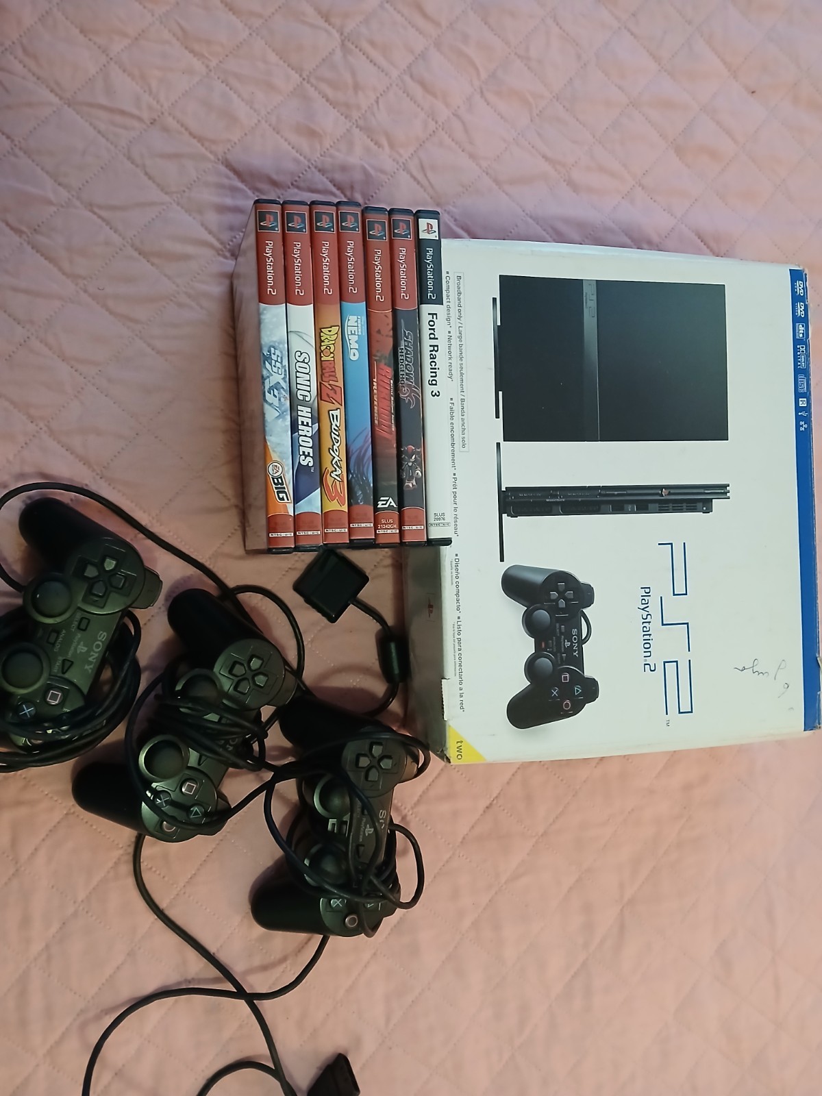 PlayStation 2 3 Remotes 7 Games