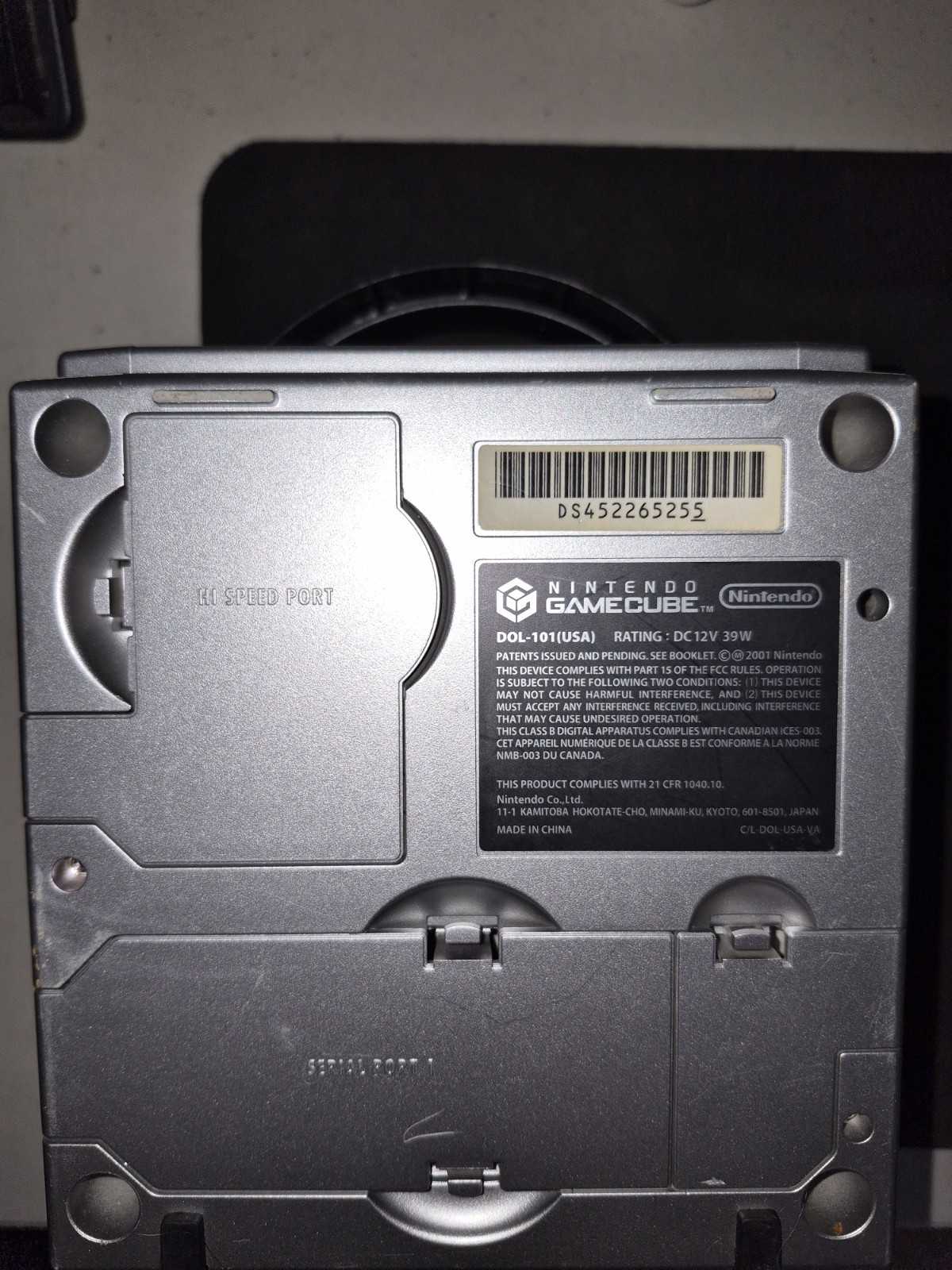 Nintendo GameCube DOL-101(USA) Silver Bundle w/ Controller, Power & AV Cables