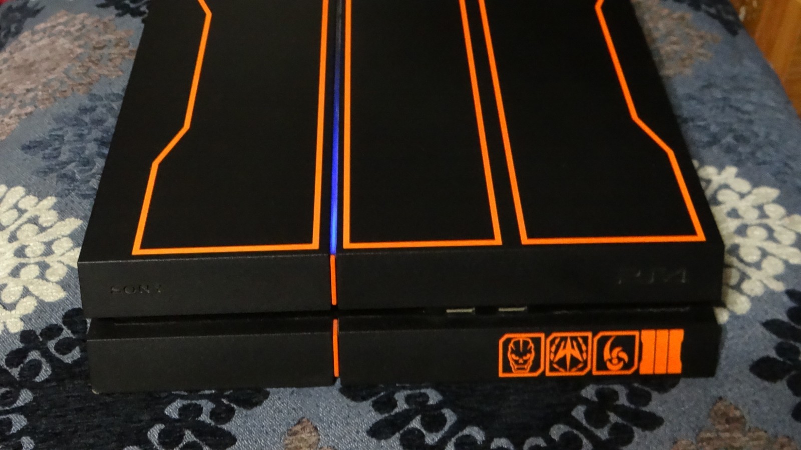 Sony PS4 COD: BO3 LTD Edition 1 TB CUH-1215B – 2 Games & 2 Controllers *TESTED*