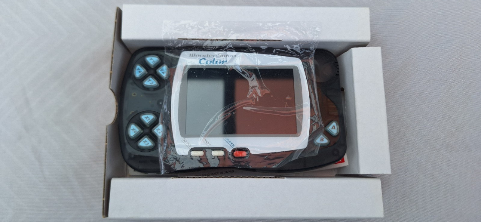 Bandai WonderSwan Color. Modded Backlit IPS LCD Screen, New Lens, New Speaker!