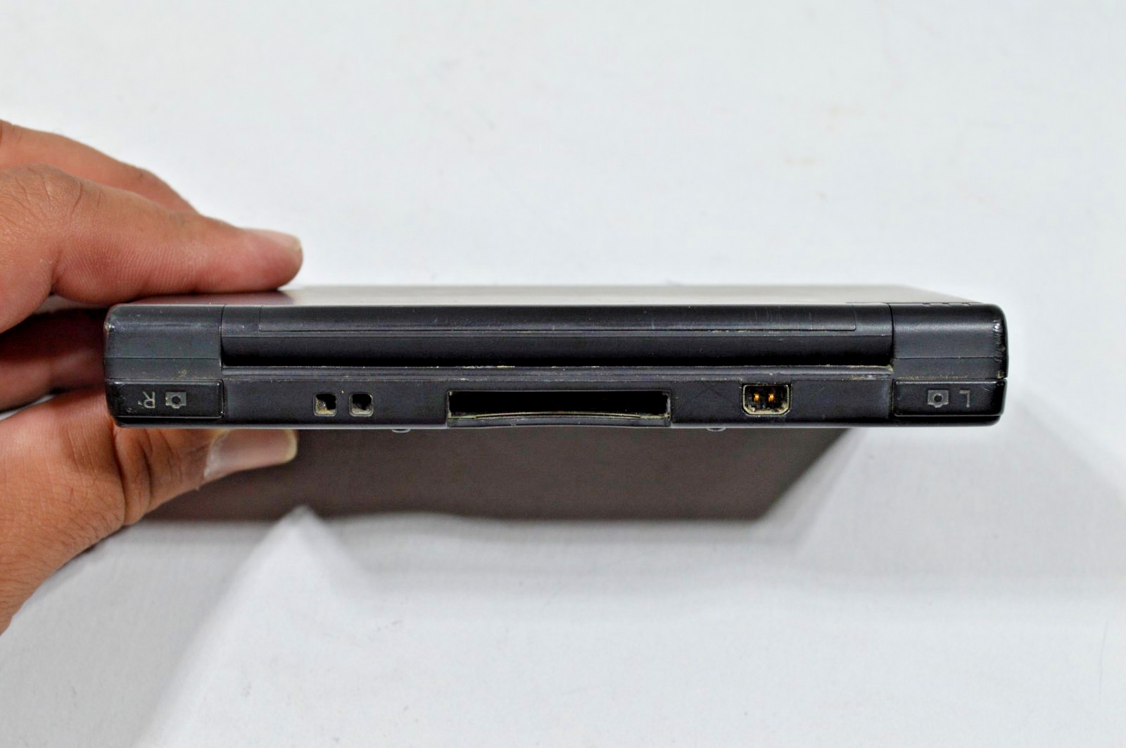 ***WATER DAMAGED*** Nintendo DSi TWL-001, Black *PARTS/REPAIR-SOLD AS IS*