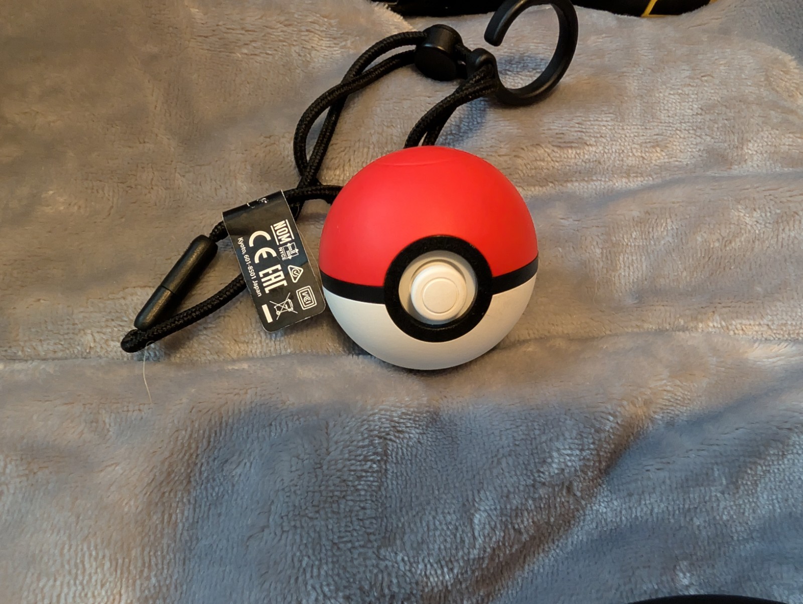 Nintendo Switch Pikachu & Eevee Edition + Pokeball/Carry Case/Extra Controller