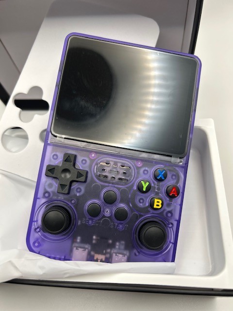 R36S Retro Handheld Video Game Console 64GB 20,000+ Games 3.5 Inch NEW