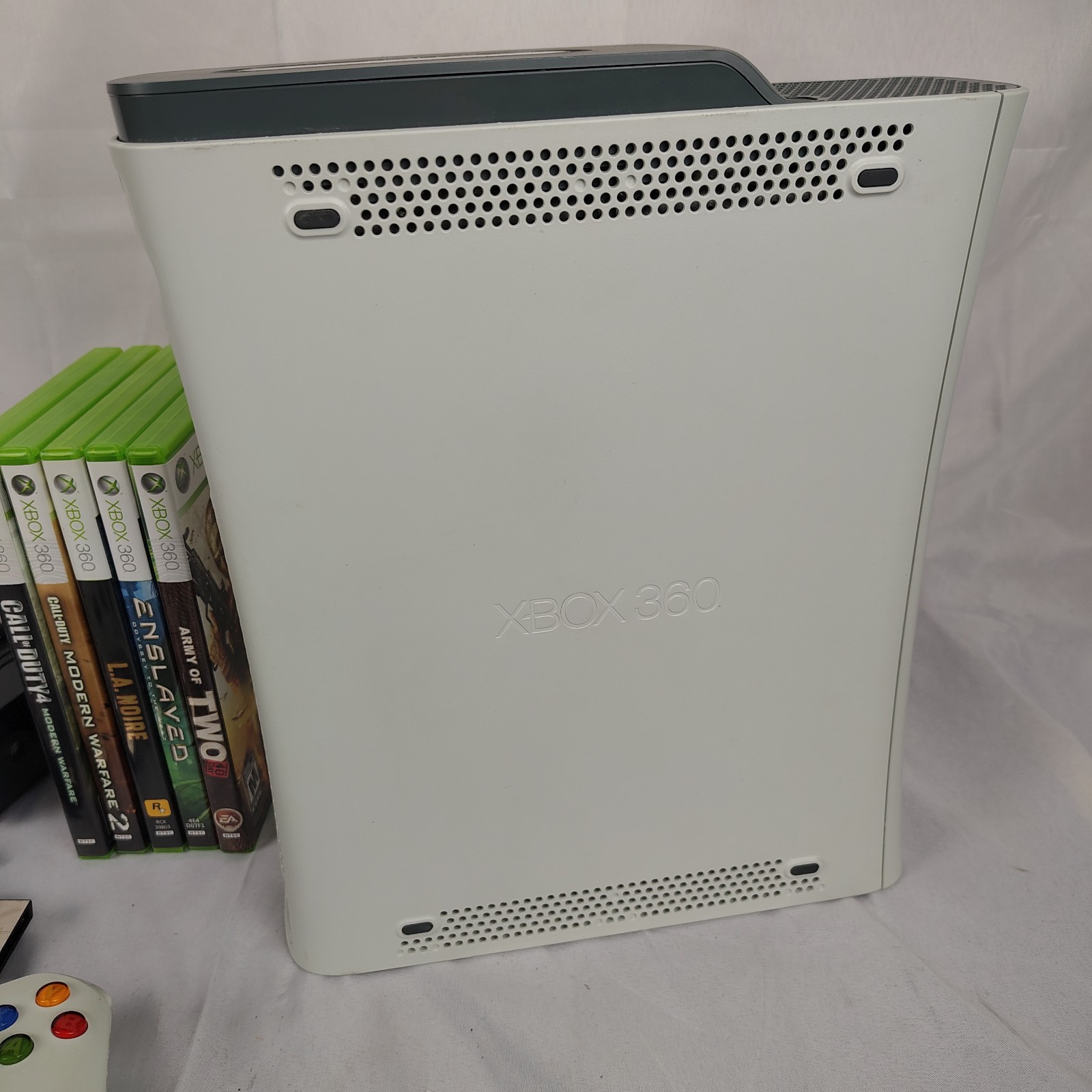 Xbox 360 Console Bundle White 12gb Games Controller Cords