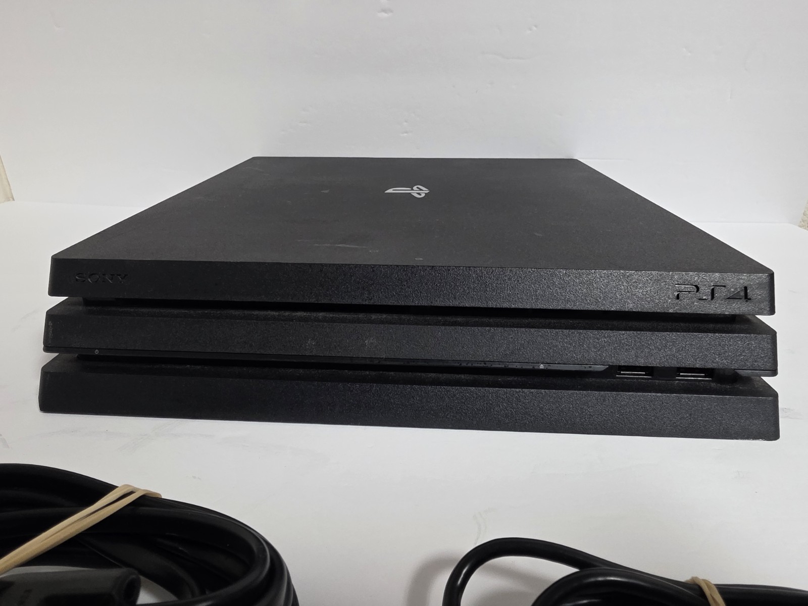 Sony PS4 Pro 1TB Black CUH-7215B Console Low Firmware 10.50 Silent Model Tested