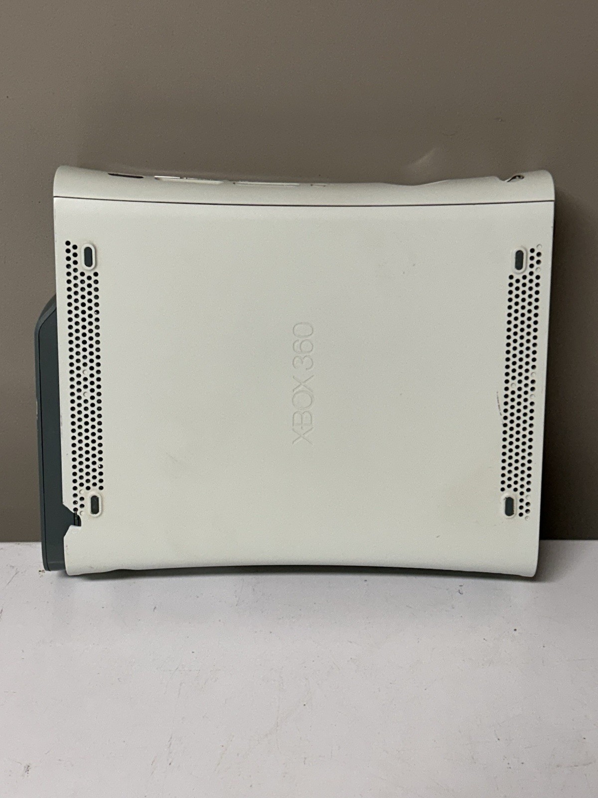 Untested Xbox 360 White Console, Microsoft For Parts Only
