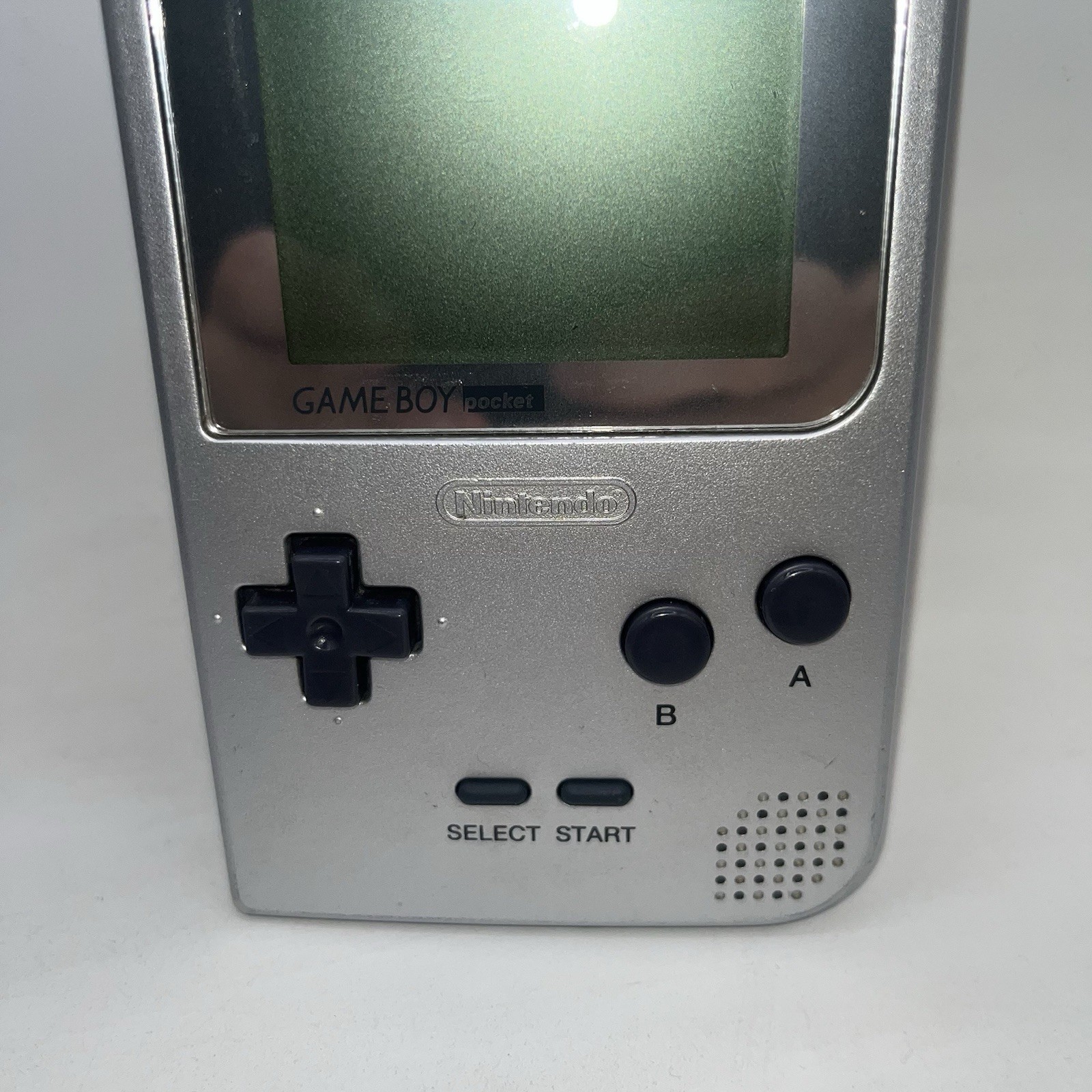 Nintendo GameBoy Pocket Silver Handheld Console MGB-001 Tested & Working