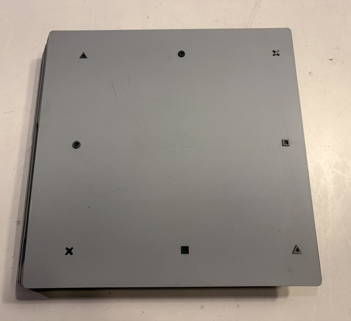 SONY PS4 – PRO – SYSTEM – CUH-7015B – 1TB (P11034725)