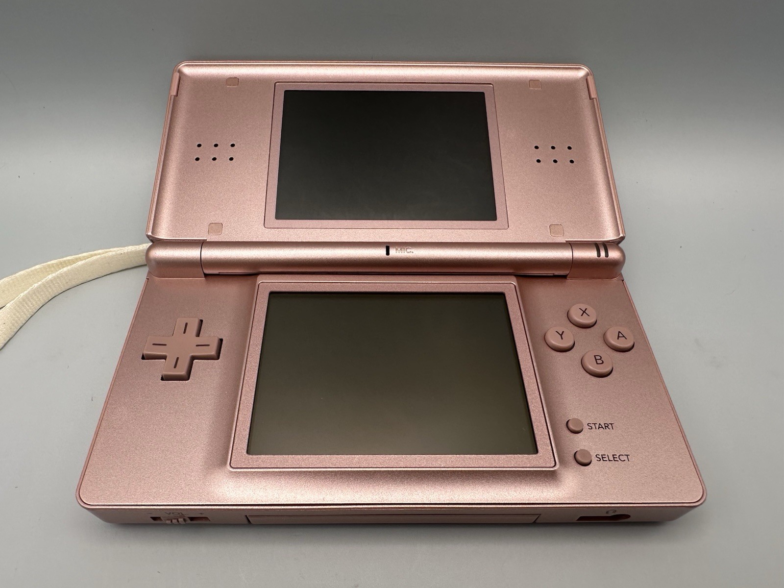 Nintendo DS Lite USG-001 Metallic Rose – original slot cover, stylus, wriststrap