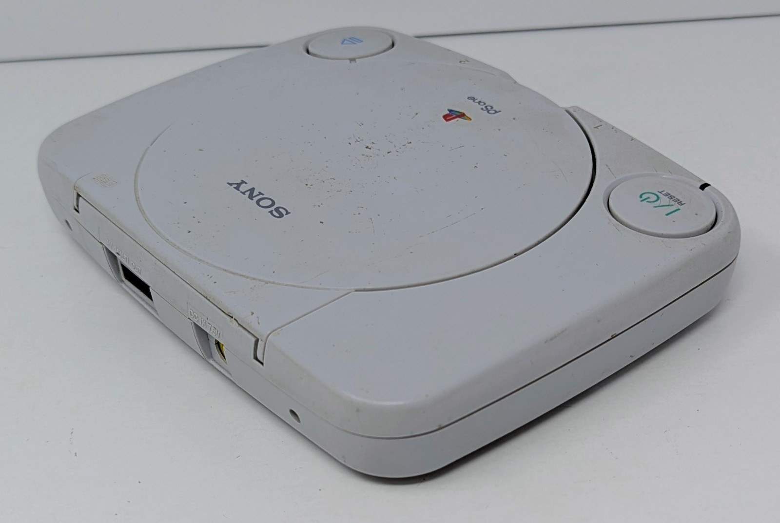 Sony PSOne PlayStation 1 PS1 Console Bundle w/ 8 Games – Tomb Raider III & More!