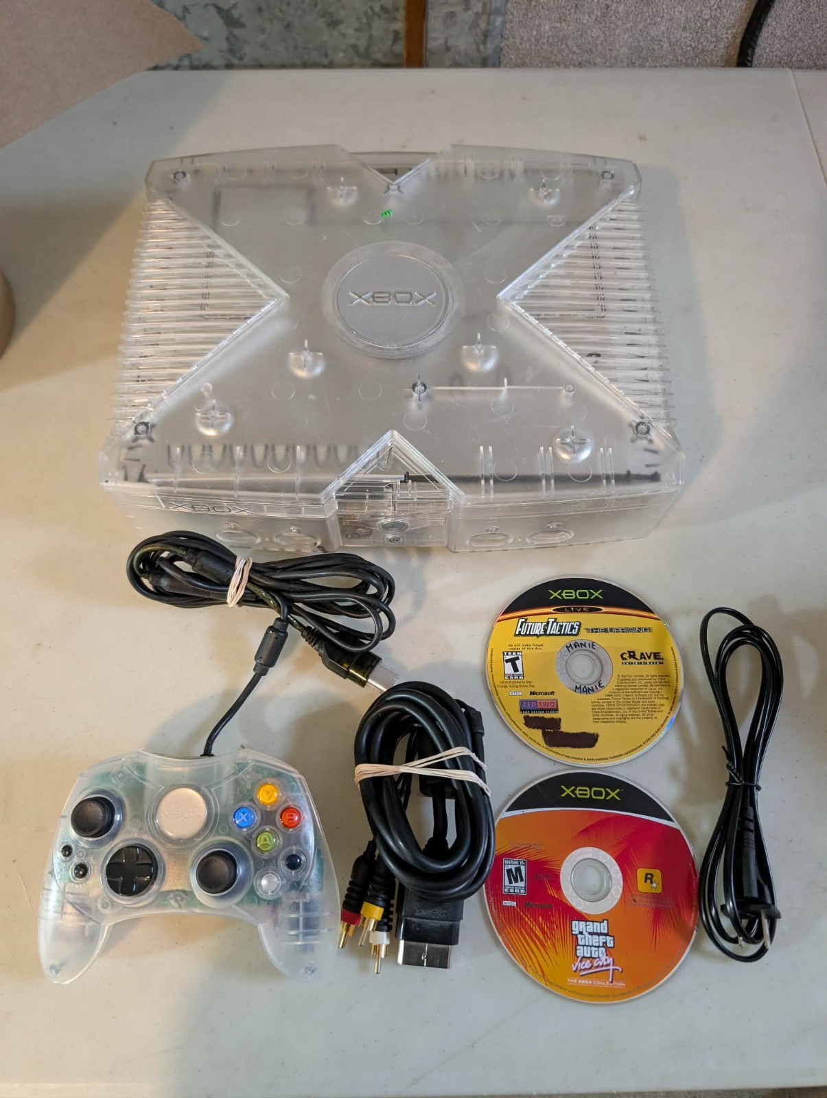 Microsoft Xbox Crystal Limited Edition Translucent Console + 1 CONTROLLER
