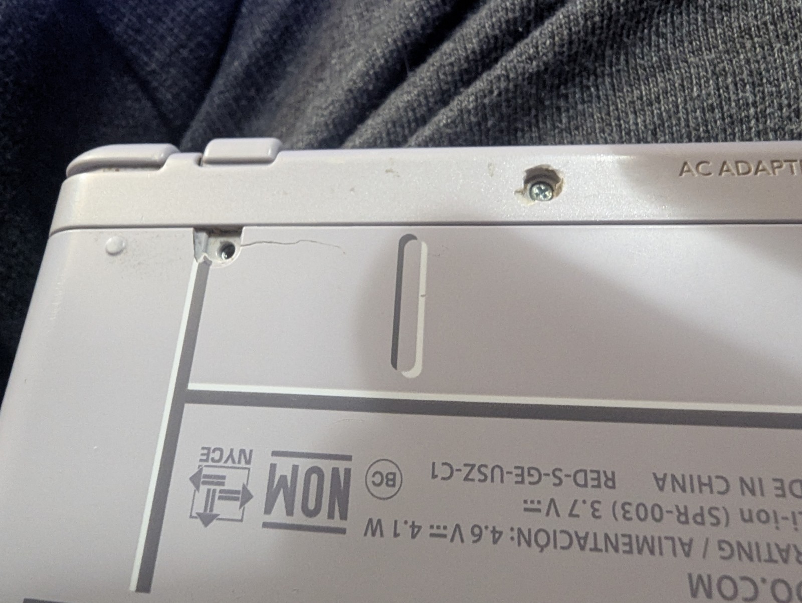 Nintendo New 3DS XL SNES Edition Gray Purple (parts/repairs only)