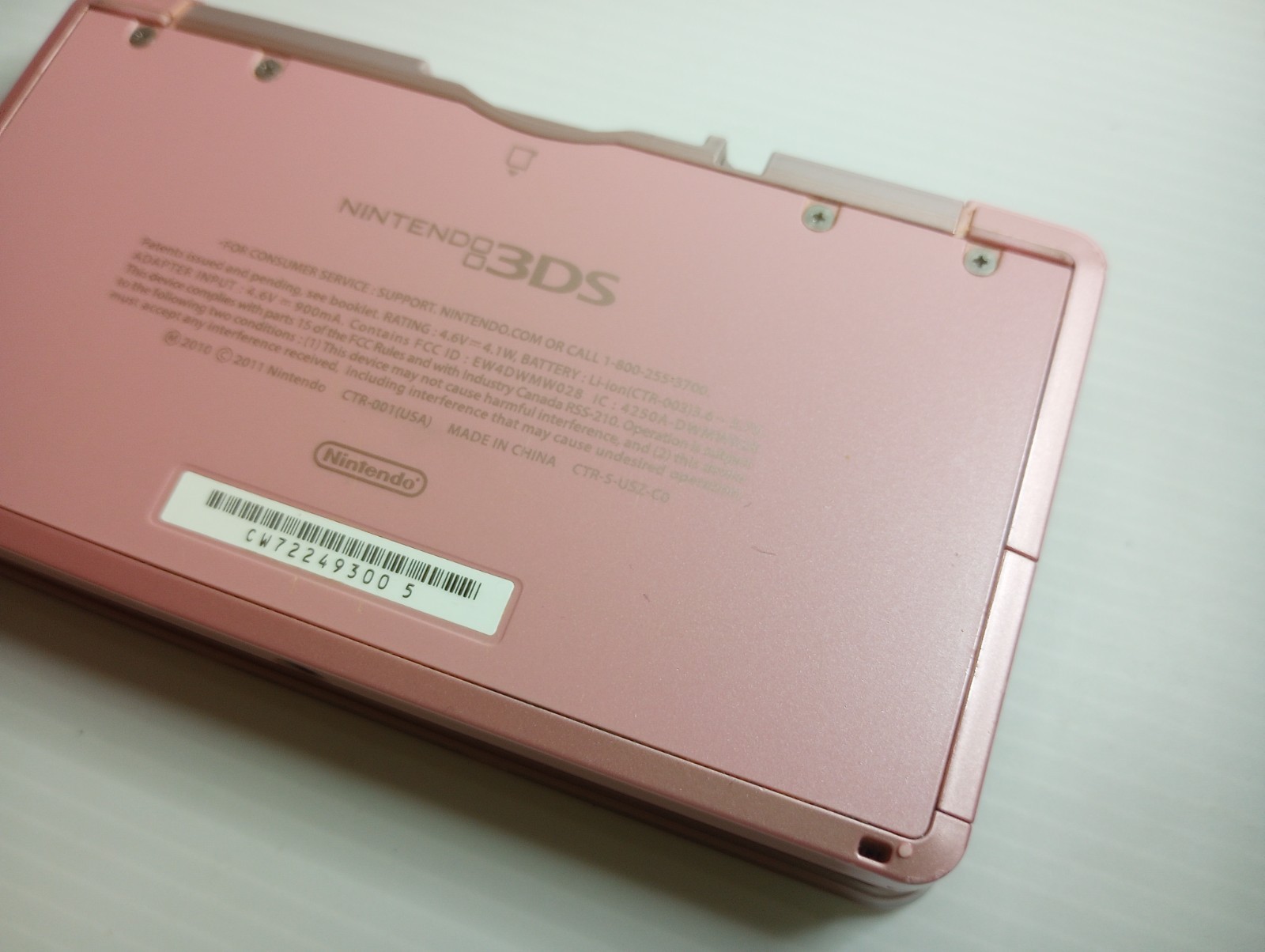Nintendo 3DS CTR-001 Pearl Pink with OEM Charger Good Shape Some Screen Scratch