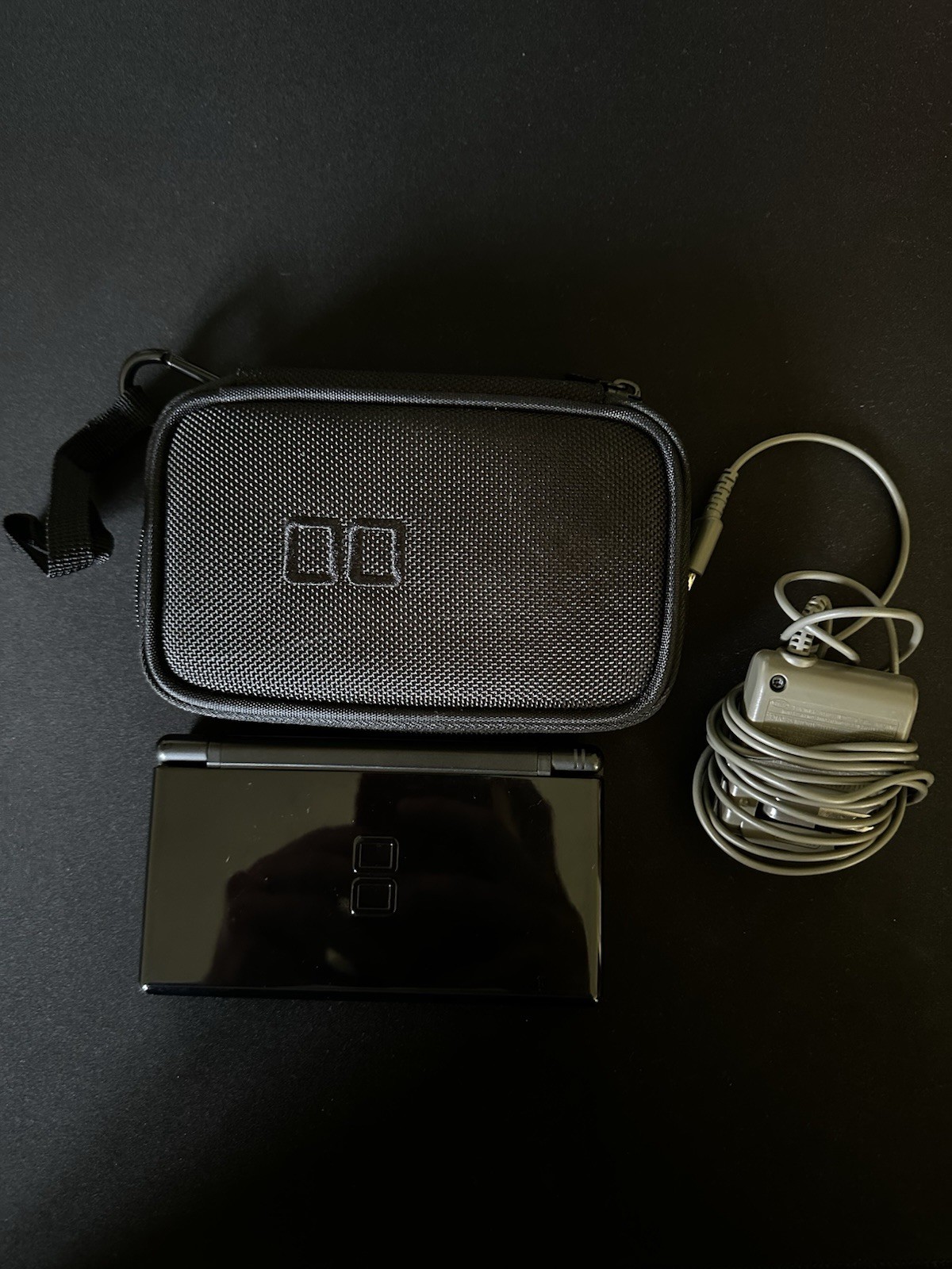 Nintendo DS Lite Black w/ Brand New Case & Charger Excellent Condition