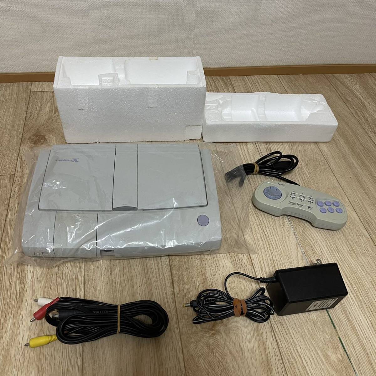 PC Engine Duo-RX Boxed Console Set Super CD-Rom2 w/Controller Cables Japan Used