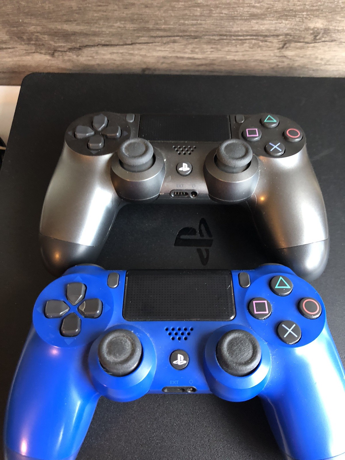 Sony Playstation 4 PS4 Slim 500GB CUH-2015A With (12) games 2 Controllers Bundle