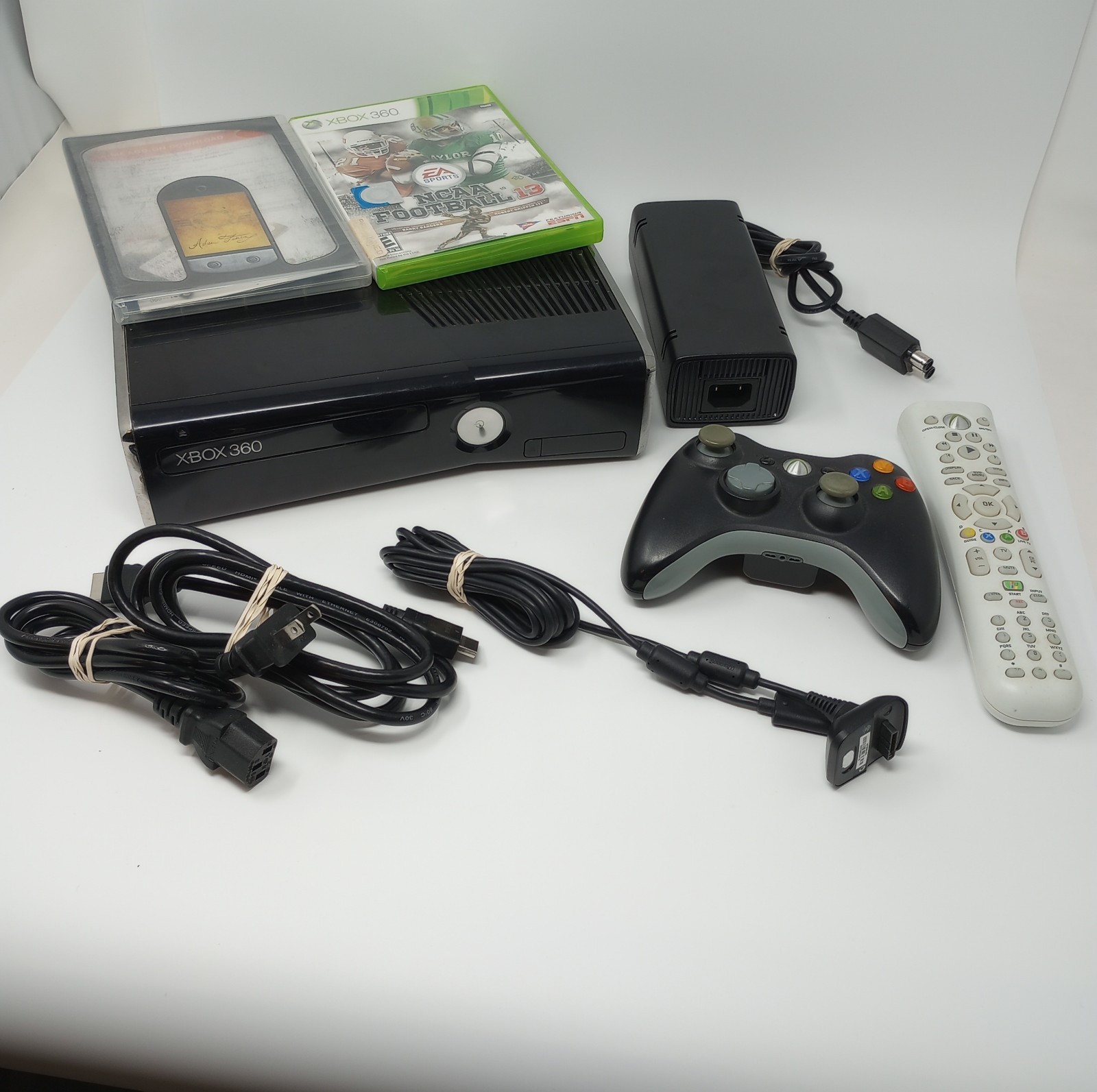 Xbox 360 S (1439) Console, Controller, Cables, & More Periodic Red Ring Issue