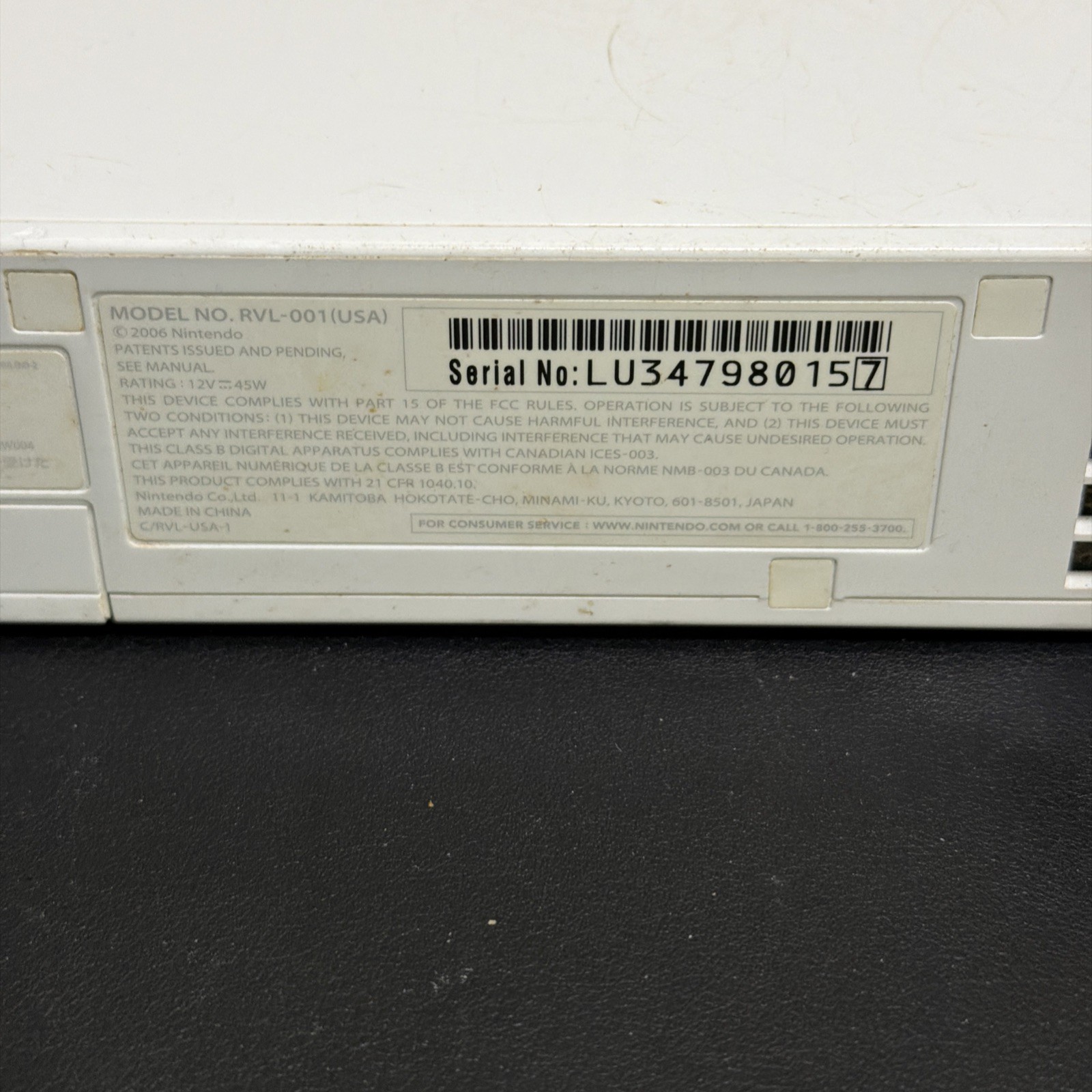 Nintendo Wii RVL-001 Gamecube Console-White w/ Wii Mote and Sensor Bar