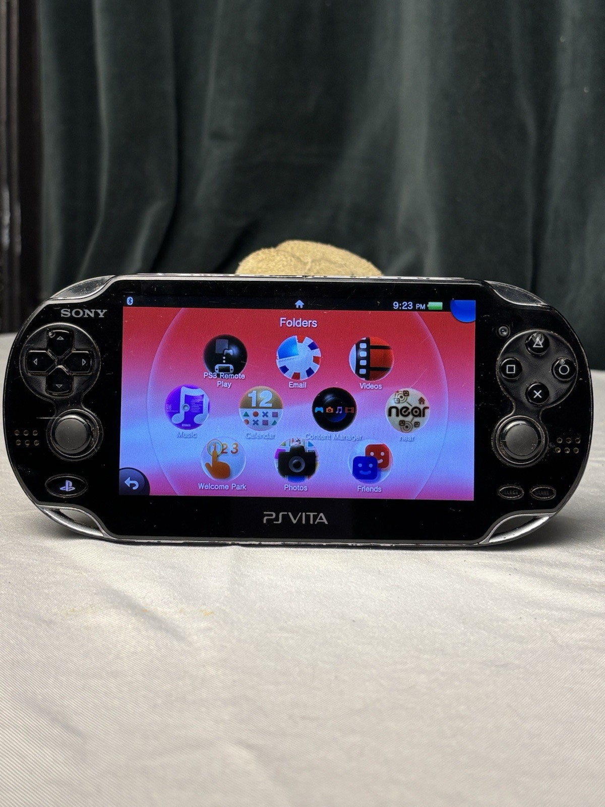 Sony Playstation PS Vita PCH-1001 Handheld Console w/ 16gb Memory Card & Charger