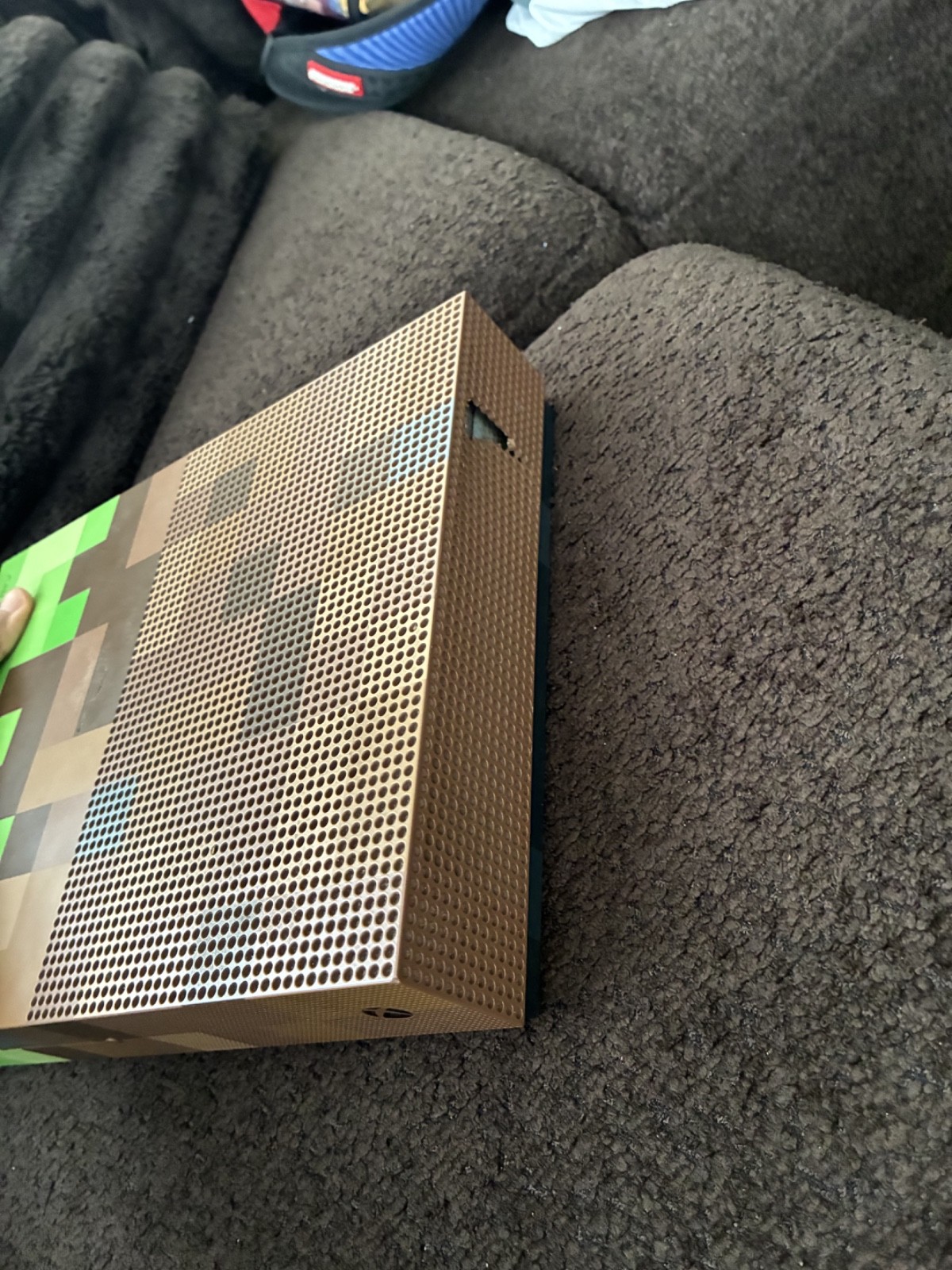 xbox one s 500gb, minecraft edition.