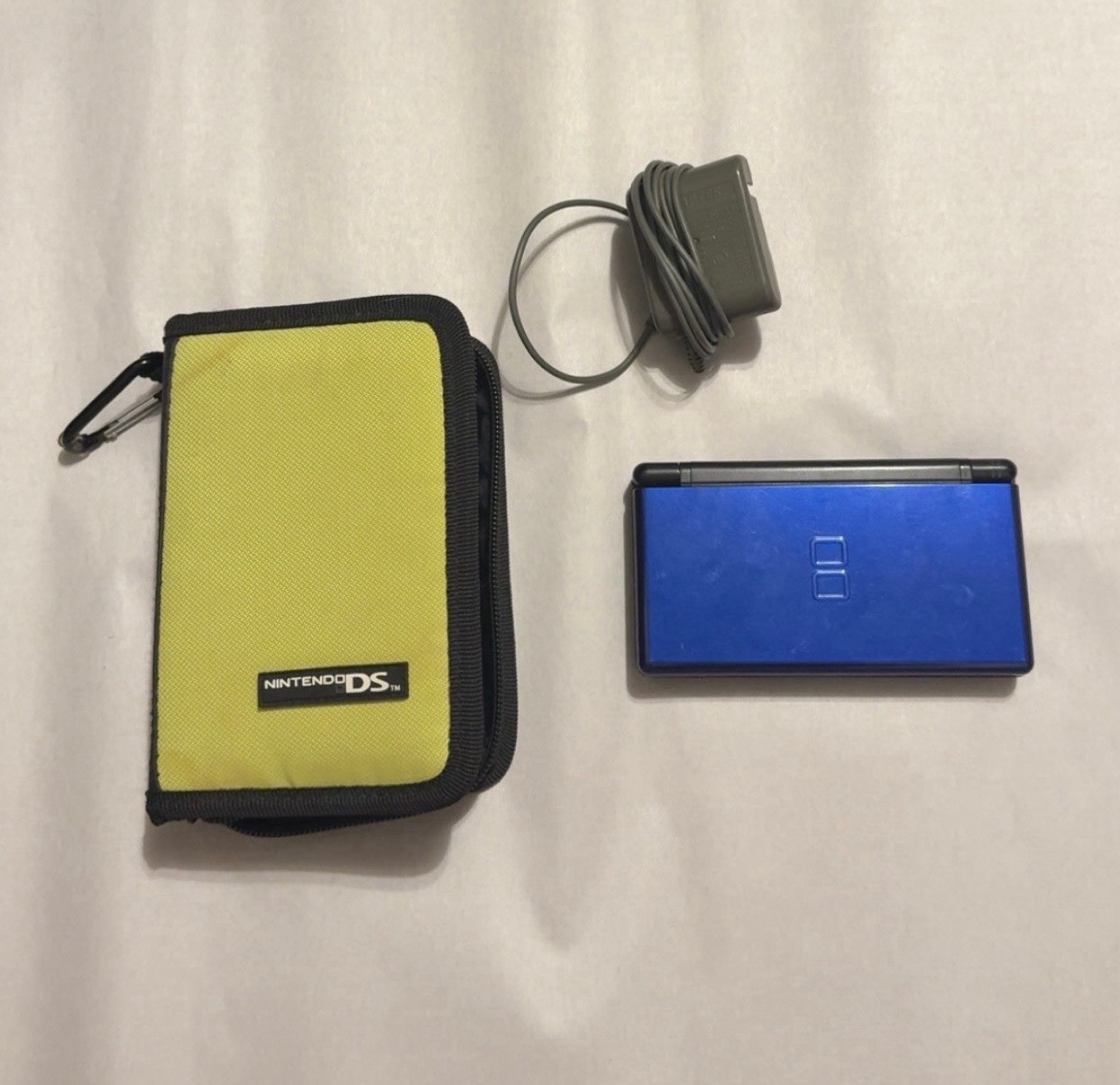 Nintendo DS Lite Blue Handheld Console w/ Charger & Carry Case Wi-Fi USG-001