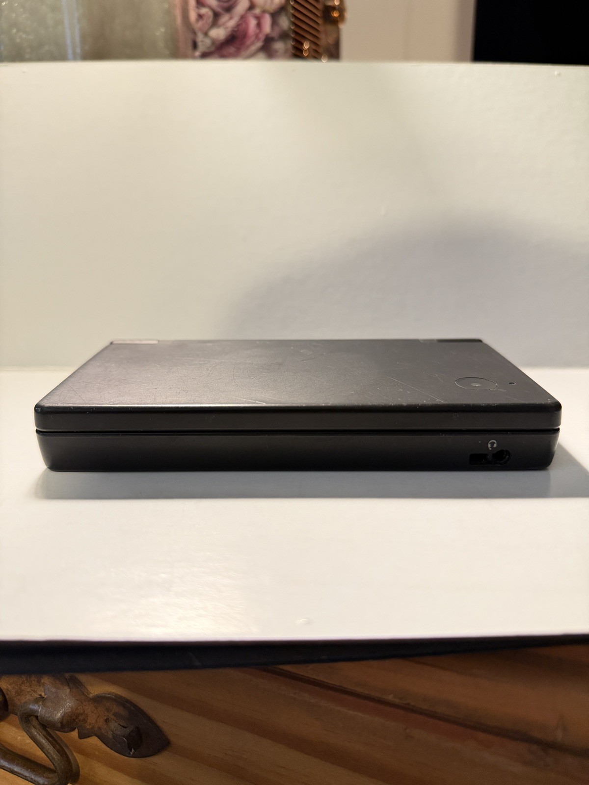 Tested Nintendo DSi Black System w/Charger Back R & L Buttons Do Not Work.