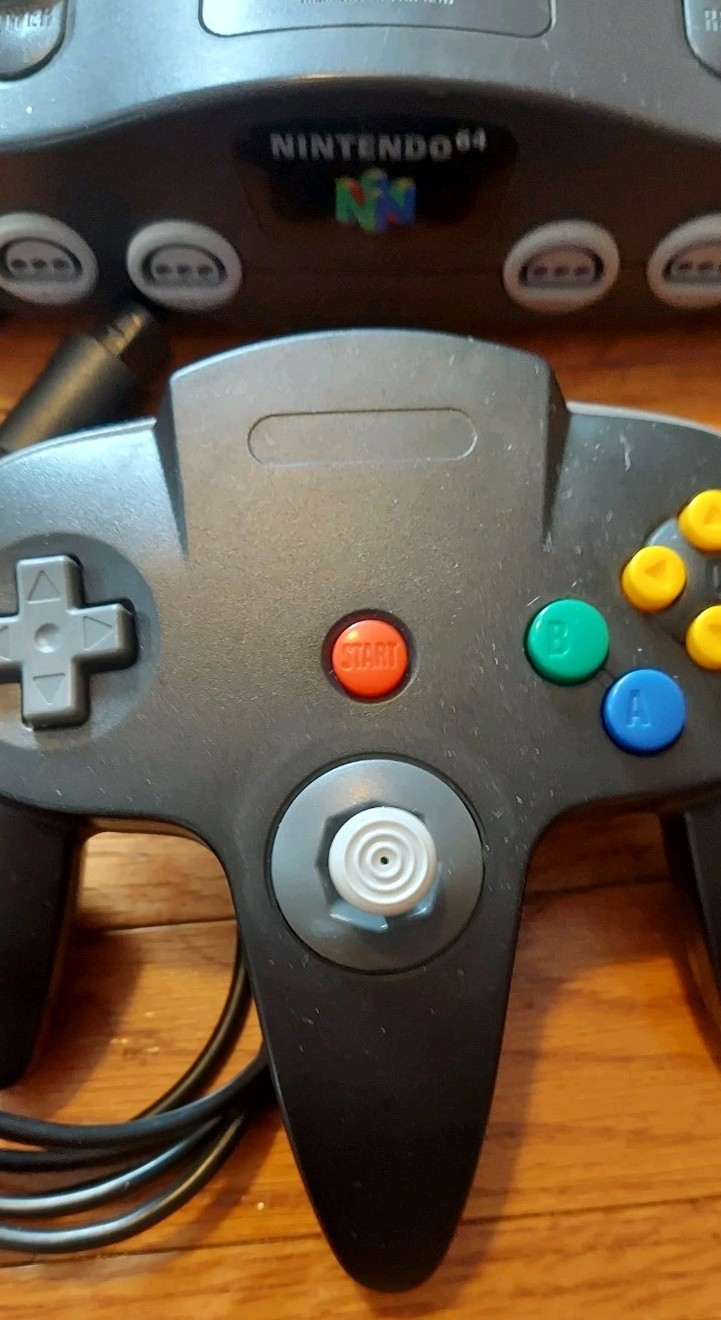 Nintendo 64 N64 Console System Bundle – Expansion Pak, 2 Controllers, Cables,…