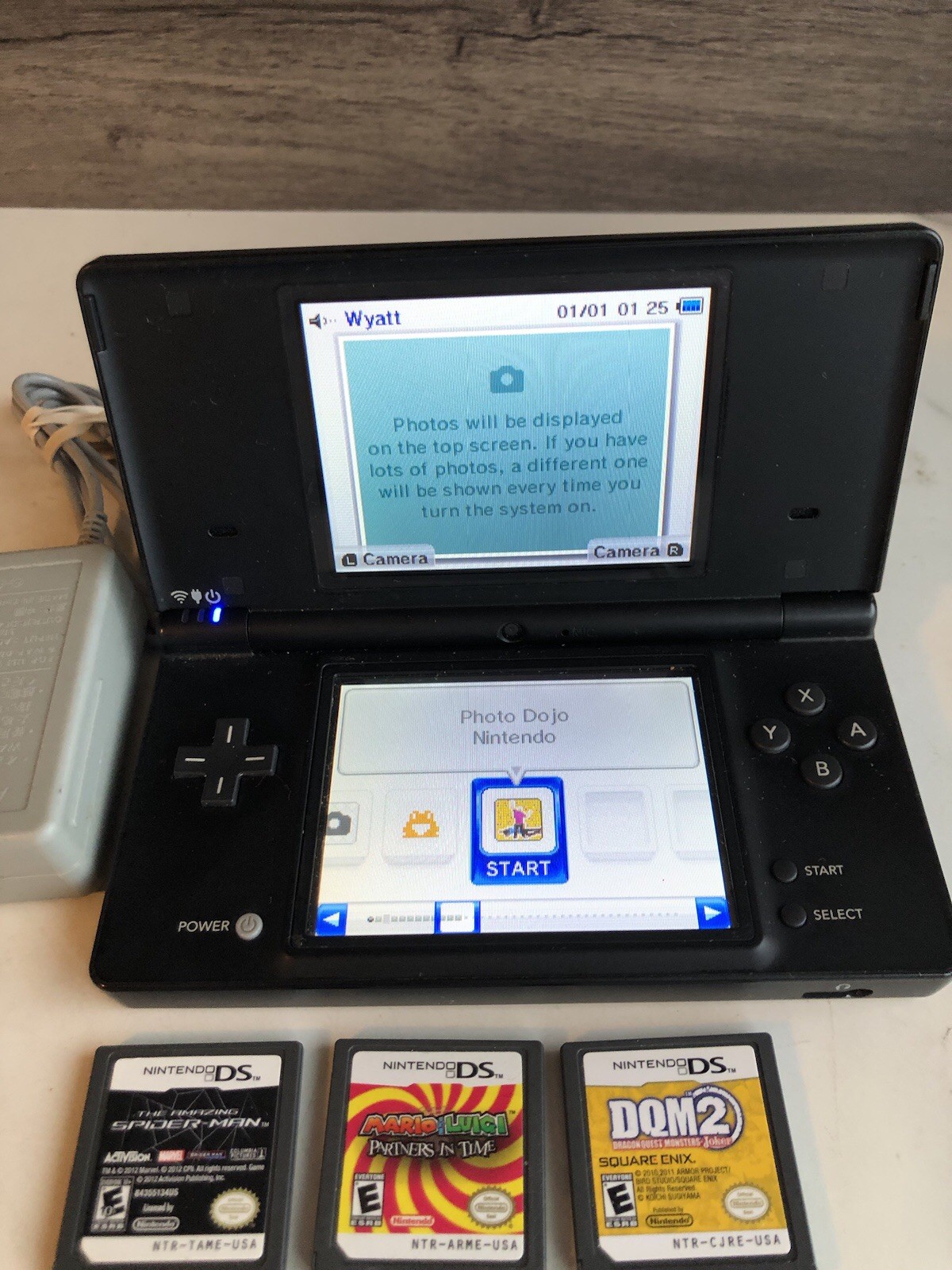 Nintendo DSi Matte Black Video Game Console 4 Games Lot w/ Charger Dragon Quest