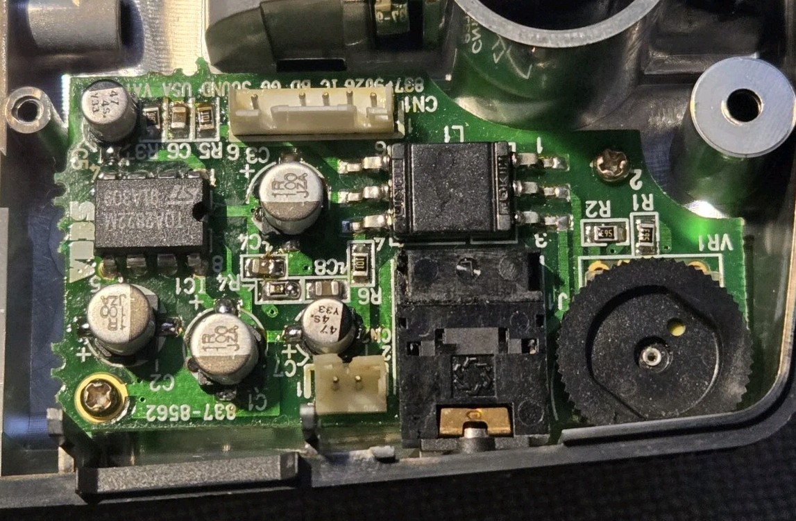 SEGA Game Gear Restored – Recapped, New Glass Lens, AC Adapter, Tested