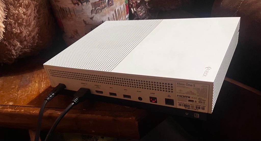 Microsoft Xbox One S Minecraft Favorites Bundle 500GB Game Console – White