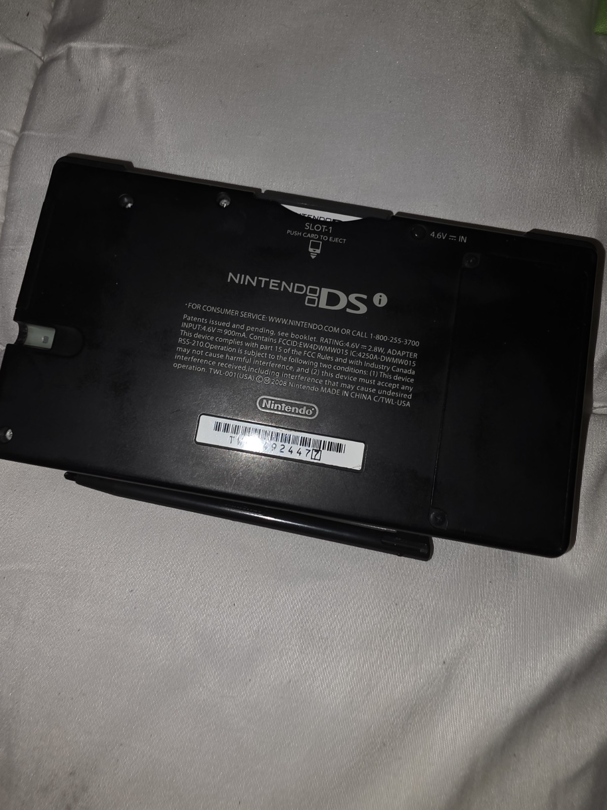 Nintendo DSi Matte Black Handheld Game Console w/ Charger DS Camera