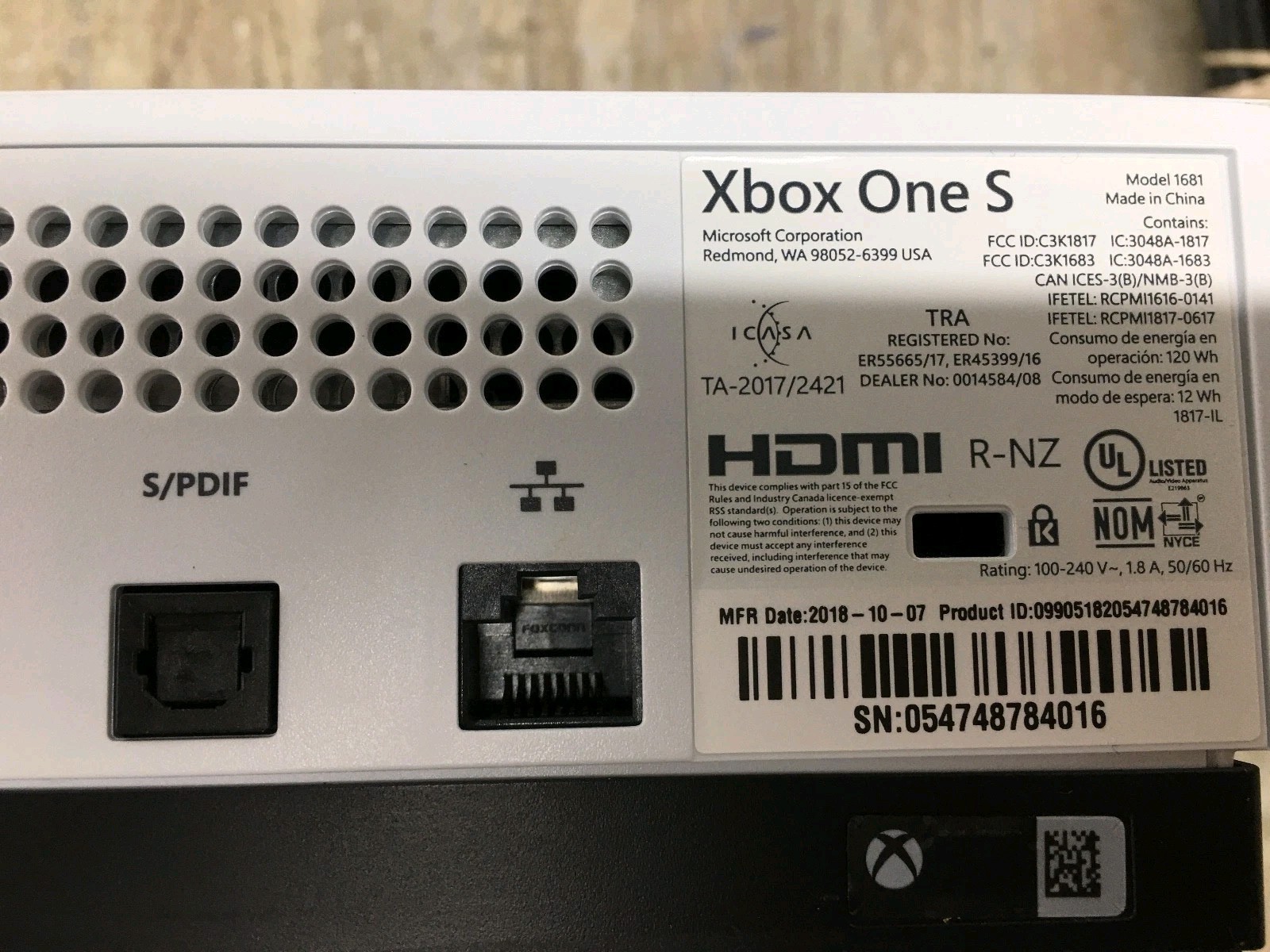 Microsoft Xbox one Gaming Console 1681 1 TB w/ two controller and cable