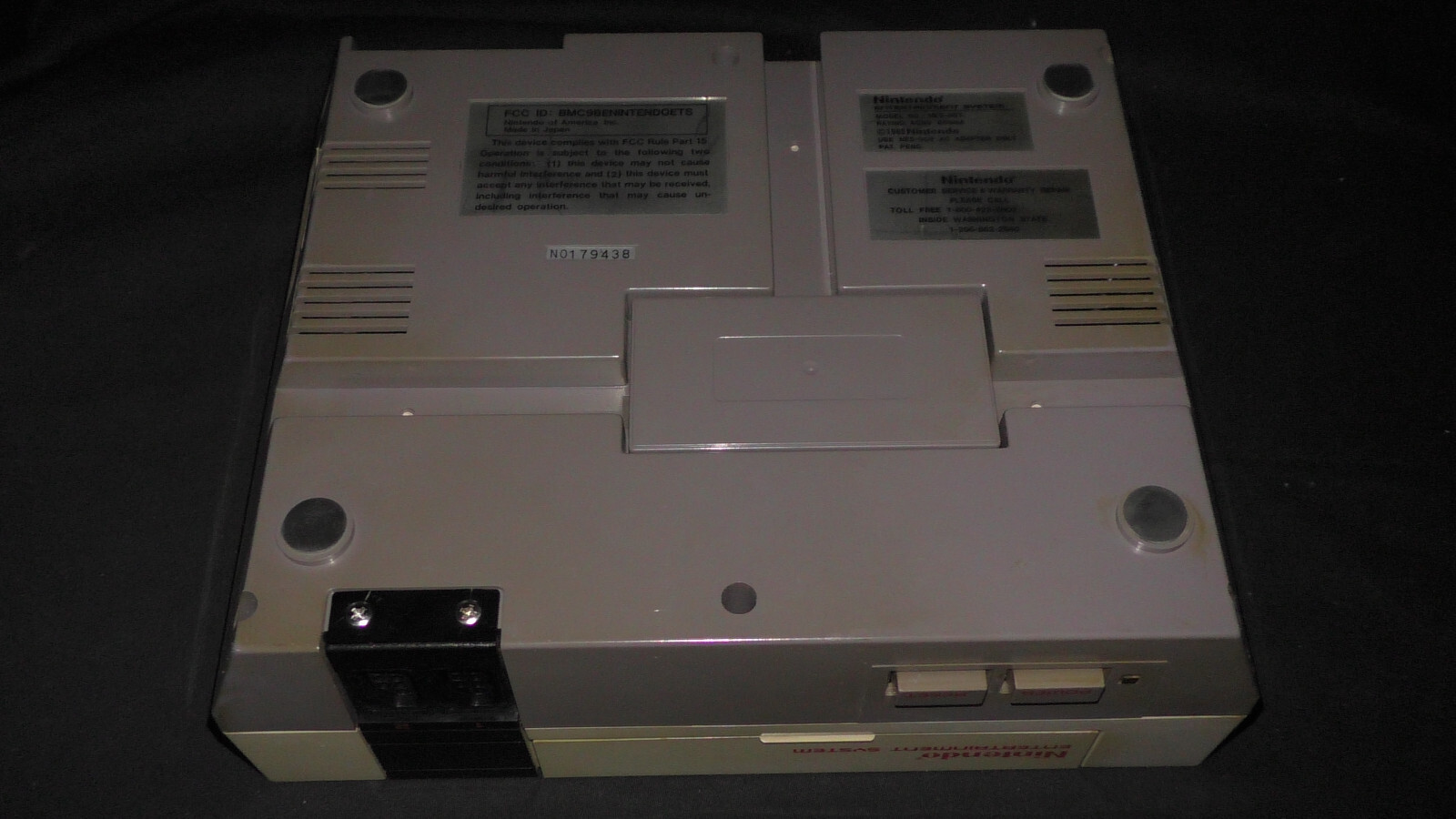 Low Serial Number N0179438 Nintendo Entertainment NES System Console Original