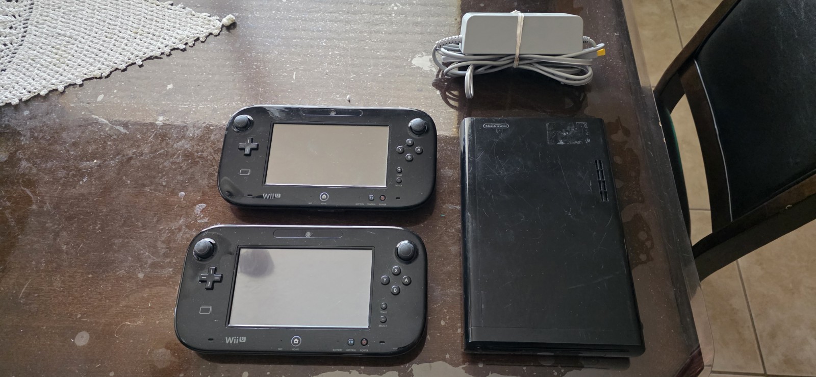 Nintendo Wii U 32GB WUP-101(02) Console Bundle, Tested & Working.