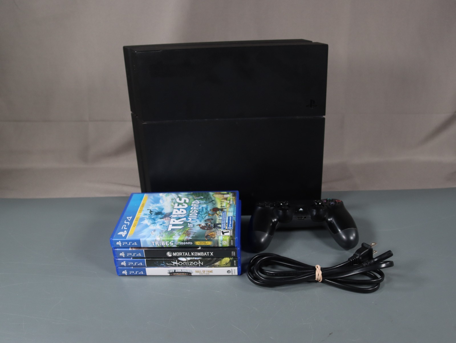 Sony Playstation 4 500GB Black Console PS4 W/ Controller & Cords & Games Tested