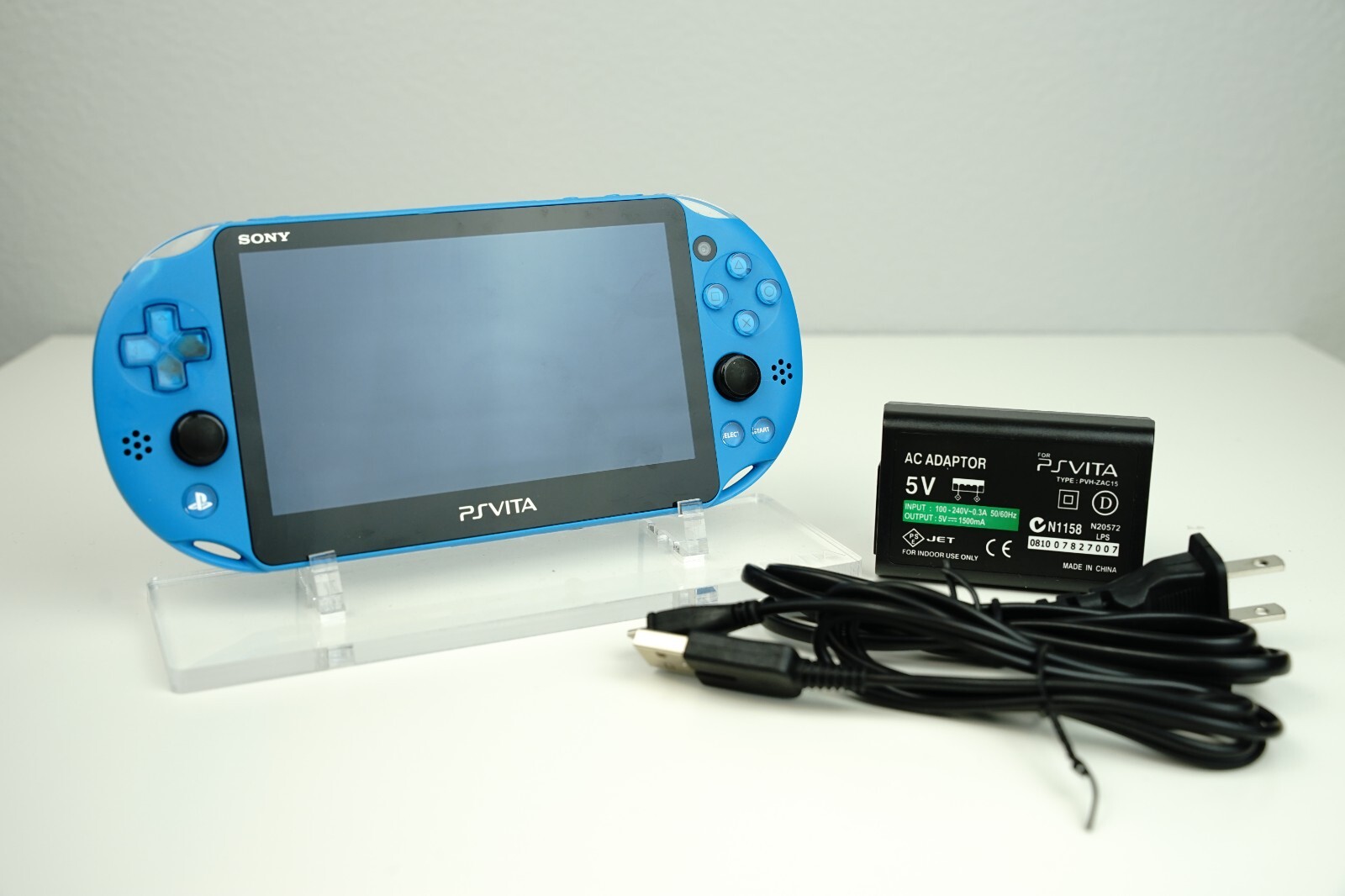 Sony PS Vita Slim PCH-2000 Playstation Console w/charger PSV Japan Used