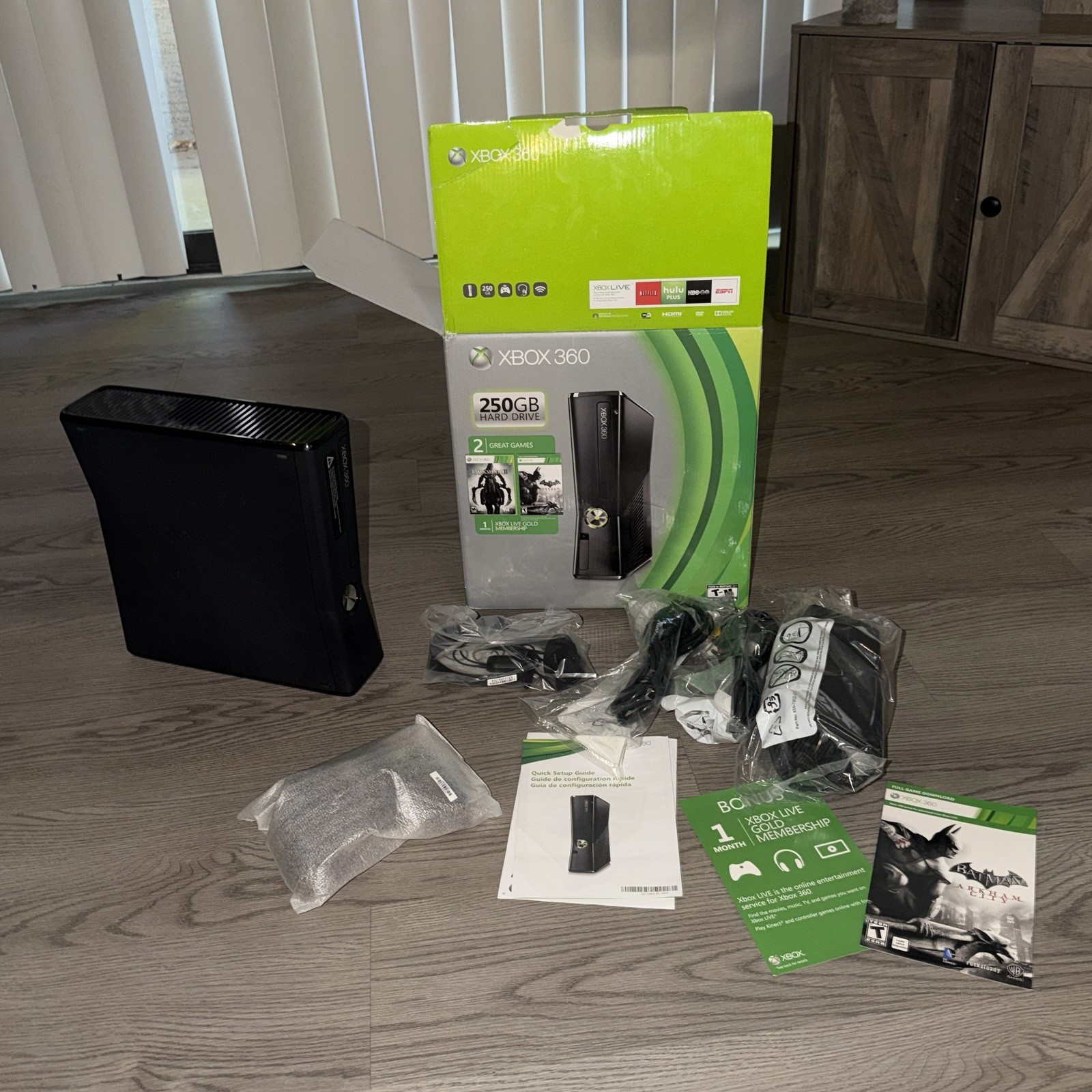 Microsoft Xbox 360 Slim S 250GB Console System Open Box 🔥 «Spring Value Bundle»