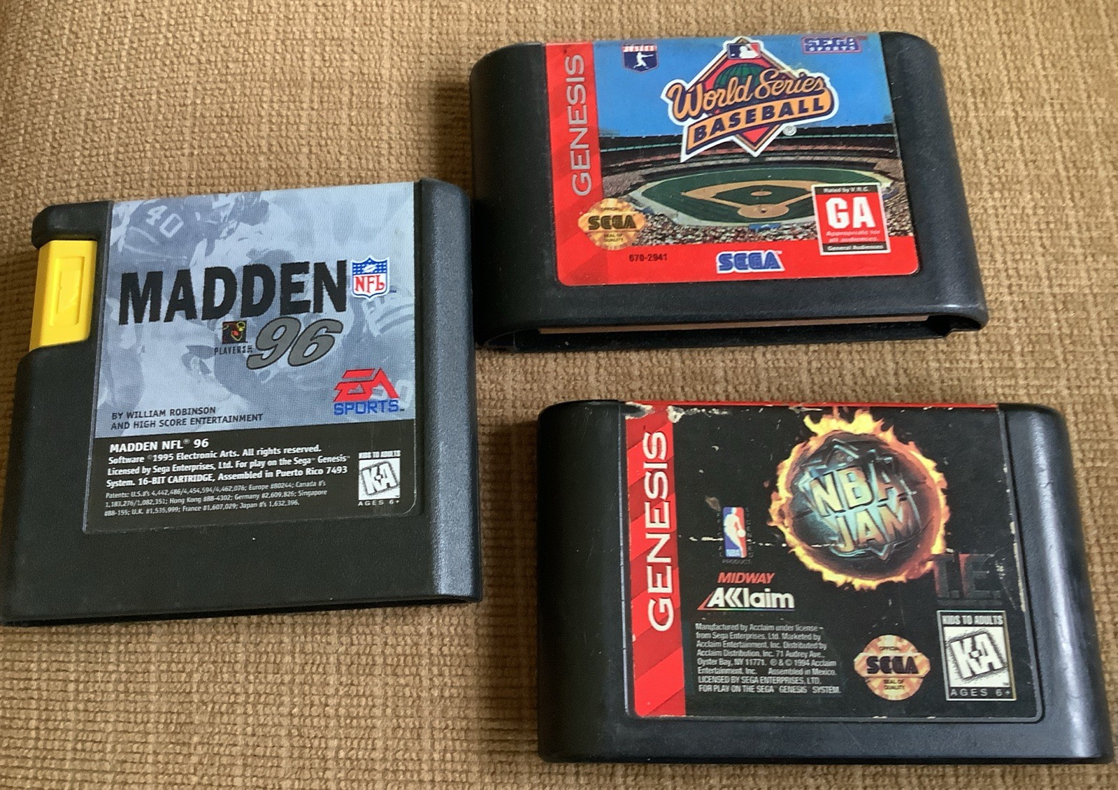 Sega Genesis Console Bundle Multitap 4 Controllers 9 Games AV Cables Switcher