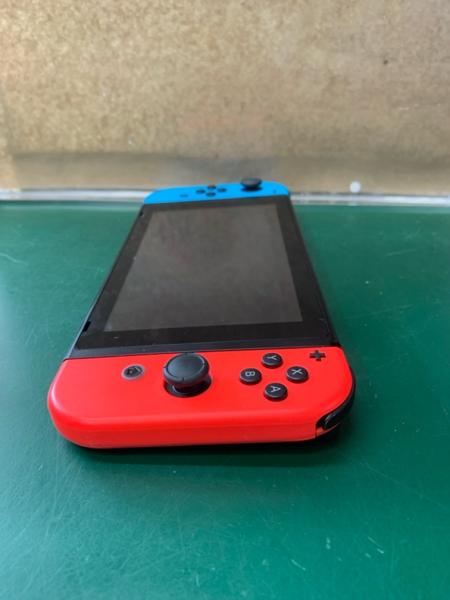 Nintendo Switch HAC-001(-01) Handheld Console Blue/Red (E10050465)