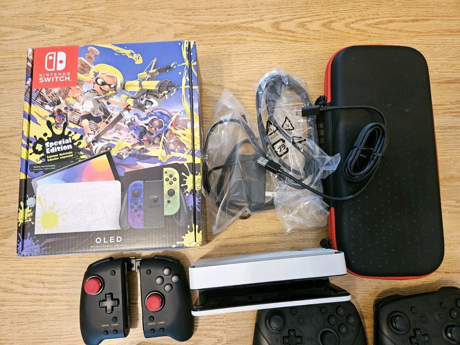 Nintendo Switch OLED Splatoon Edition ( 256 GB M.SD, 4 Games, Pro Controllers +)