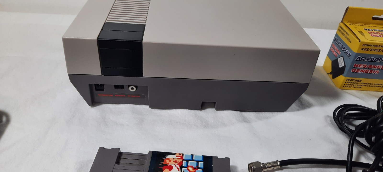 1985 Original NES With New 72 Pin con. 2 Original Controllers New P/S + Mario