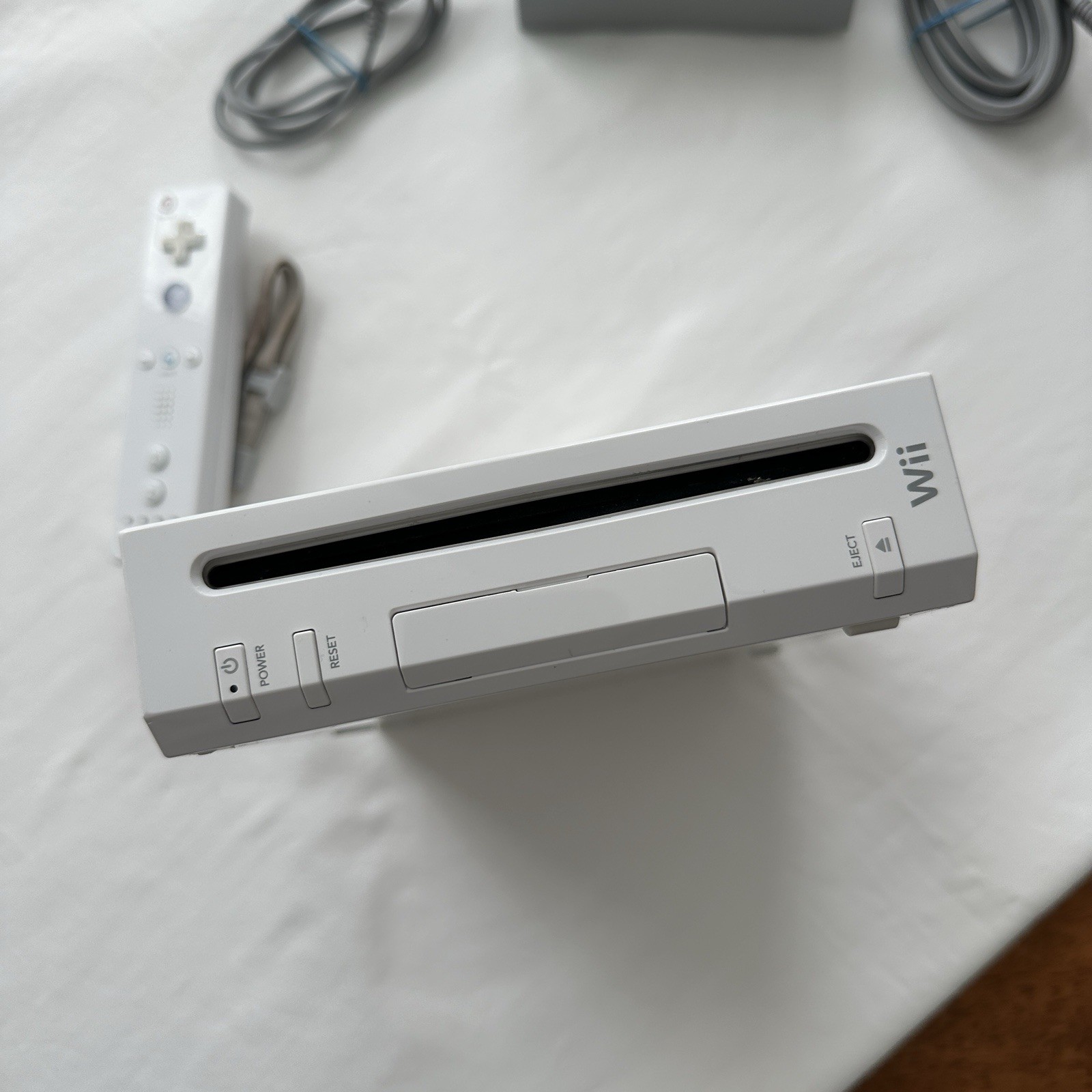 Nintendo Wii Clear Window With Accessories
