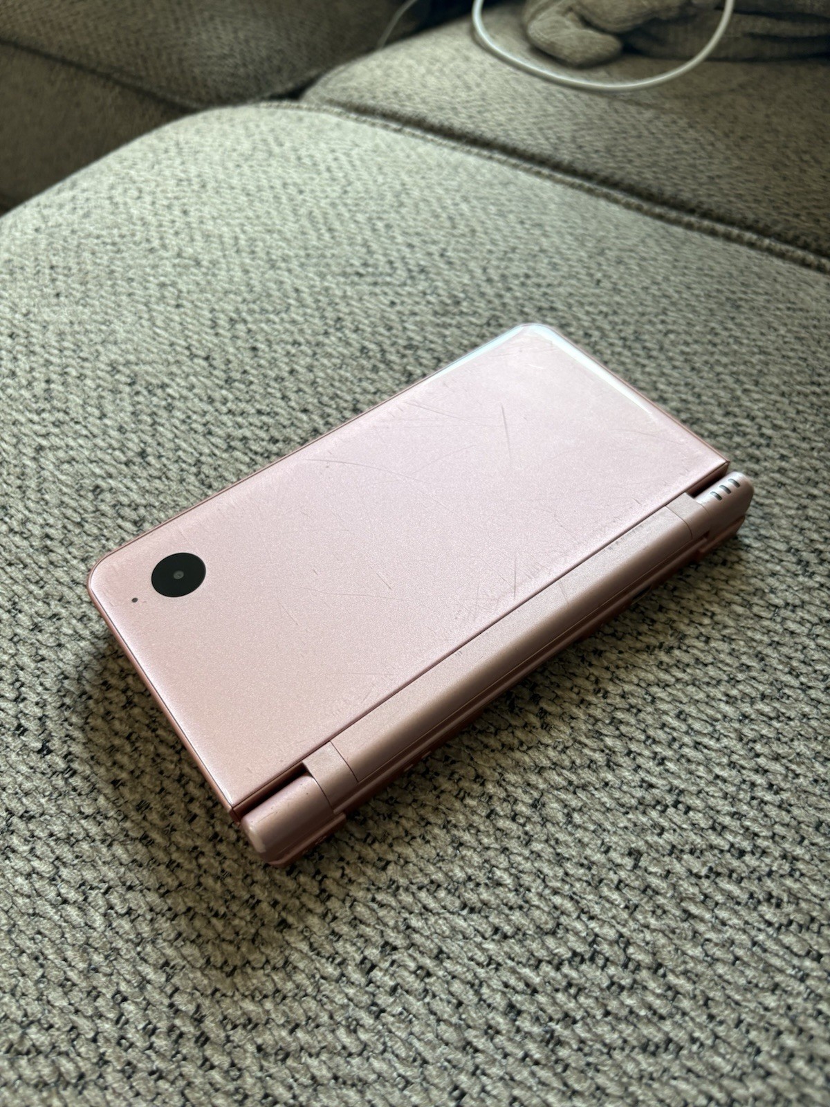 Nintendo DSi XL Handheld Game Console UTL-001 Pink