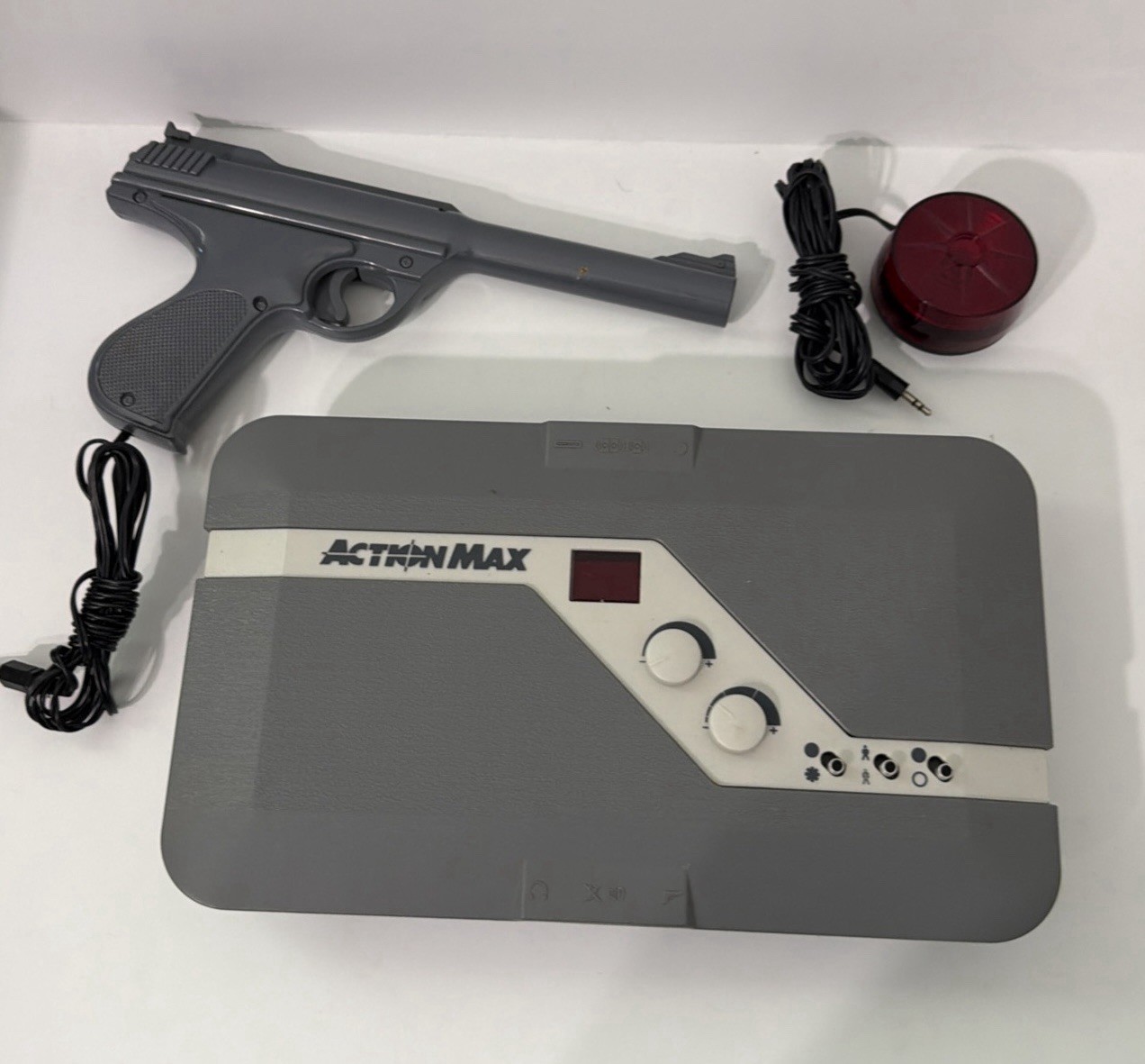 1987 Action Max VCR Game System with Gun and Signal Light Untested As-Is