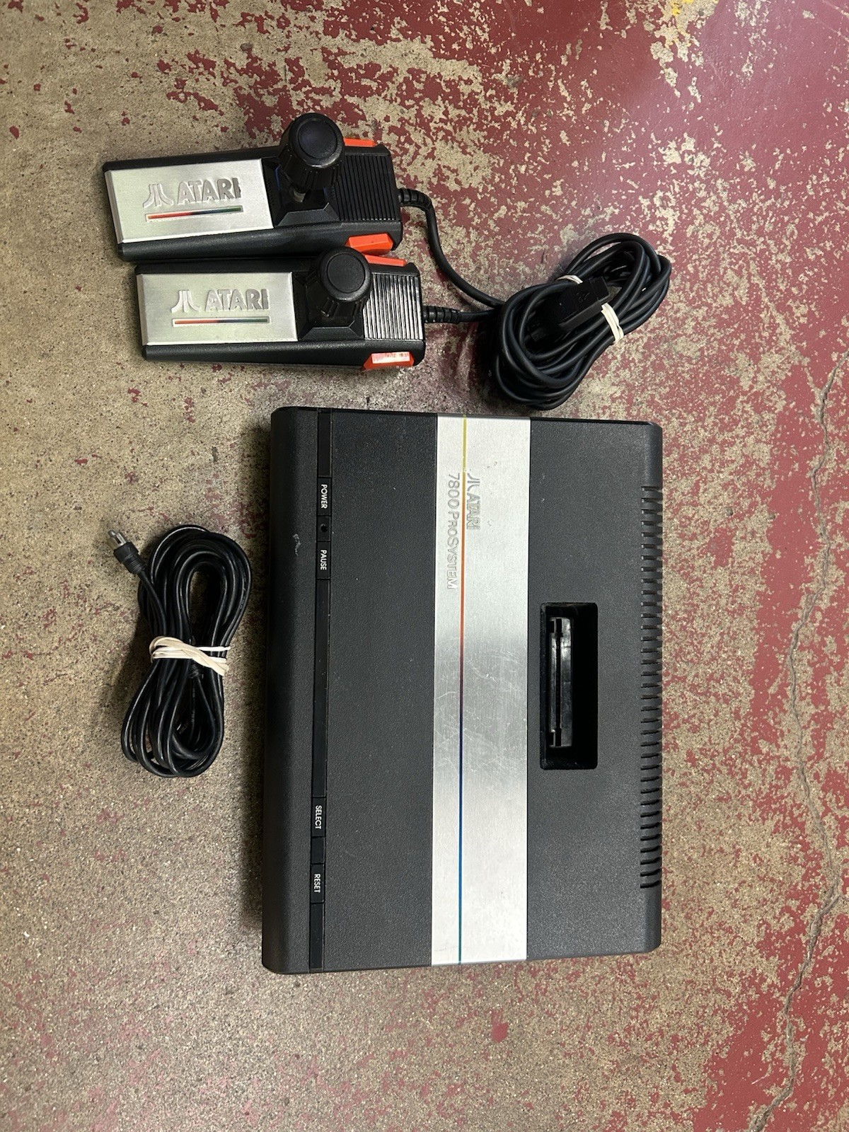 Atari 7800 ProSystem Video Game Console and 2 controllers. UNTESTED