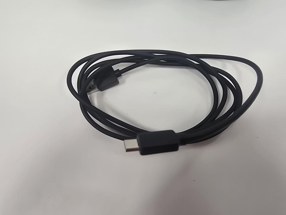 SONY PS VITA HANDHELD – PCH-1001 (P21028655)