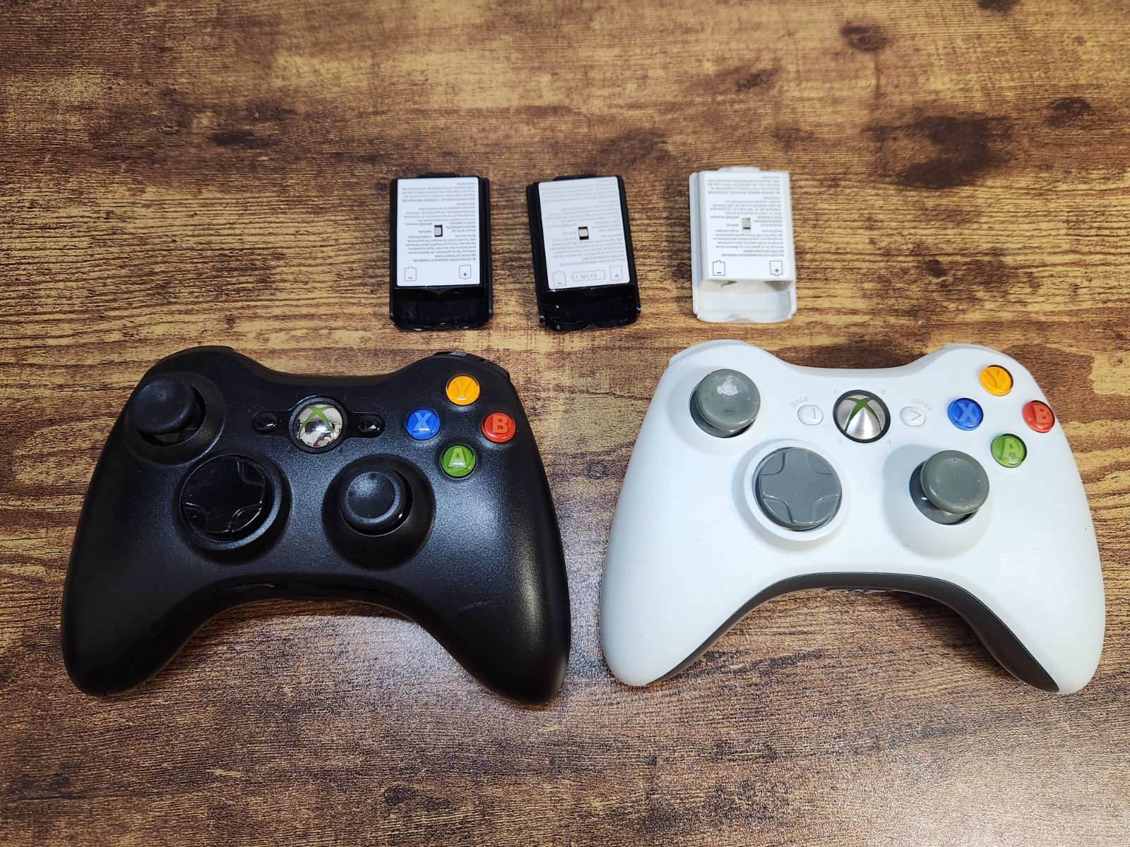 Microsoft Xbox 360 E 250GB Game Console W/ Kinect 2 Controllers/ 2 games TESTED
