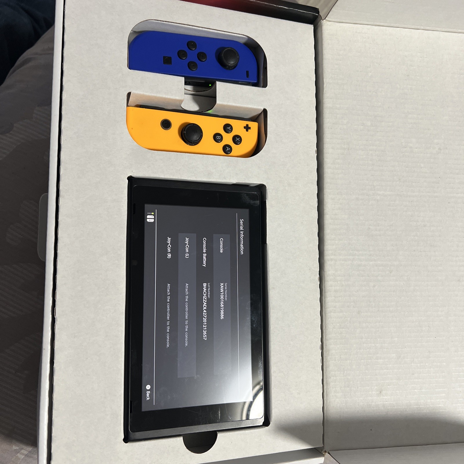 Nintendo Switch V1 HAC-001 Unpatched Low Serial – Original Box!